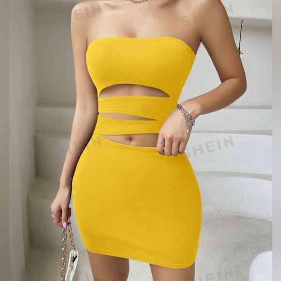 Yellow Spring Dress - Picture 2 of 3